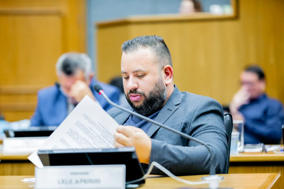 Lelê Aprígio propõe brinquedos inclusivos em áreas de lazer