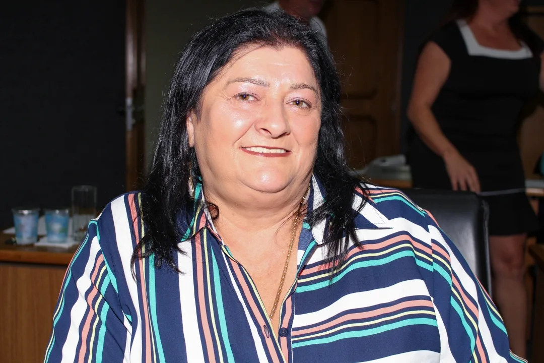 Vereadora Izelda requer transporte escolar para o Cimiga 