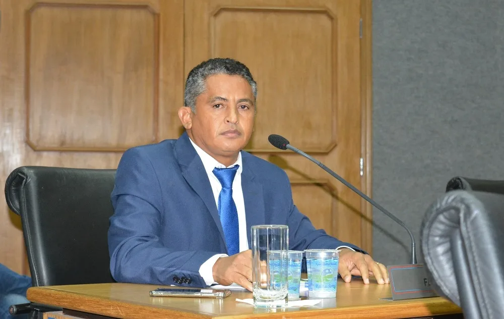 Feliciano solicita implantação de ETEC e FATEC em Cajamar