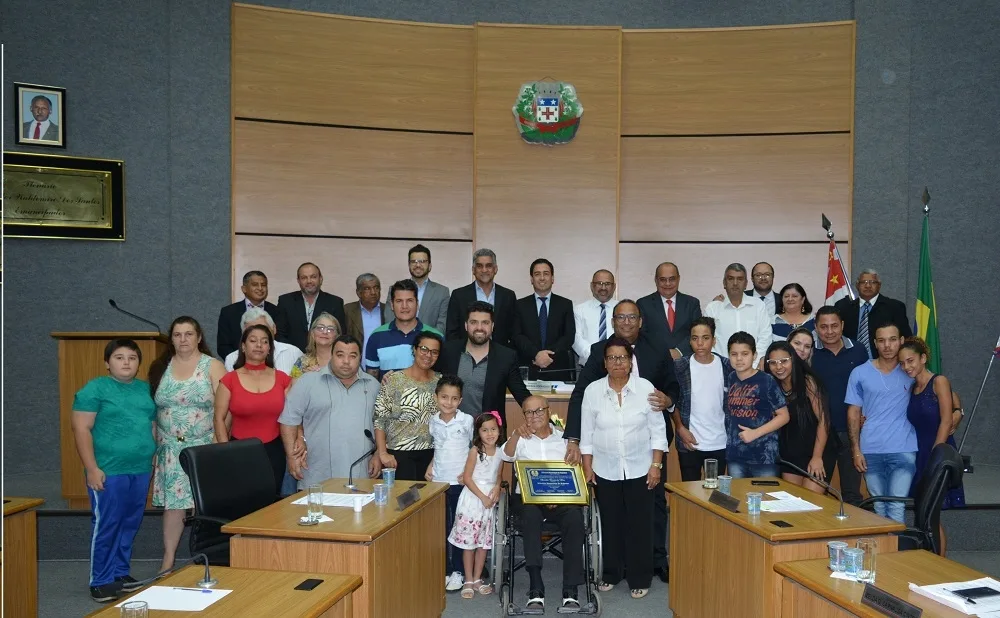 Ex-vereador Bil recebe título de cidadão honorário