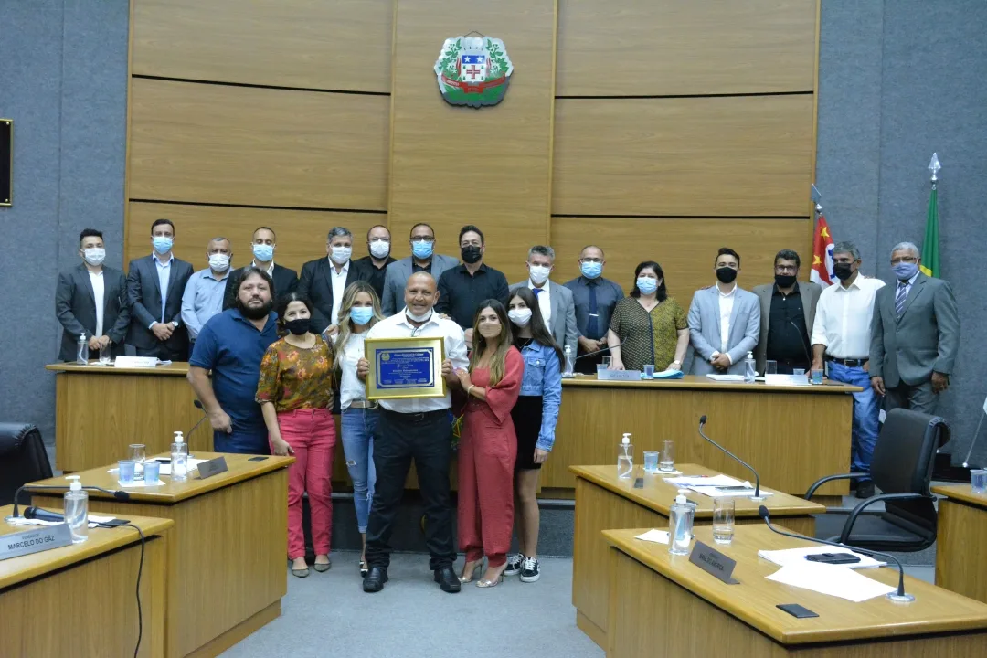 Dr. Giuseppe Conte é homenageado e recebe título de cidadão cajamarense