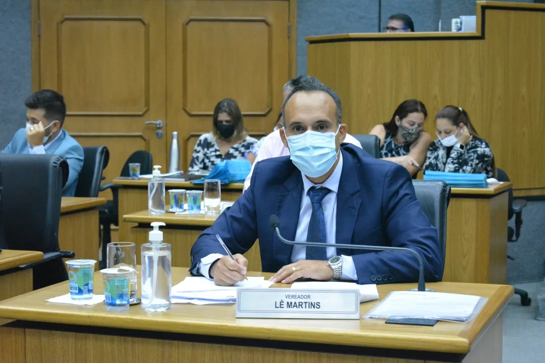 Lê Martins quer aumento no valor do auxílio aluguel das famílias cajamarenses