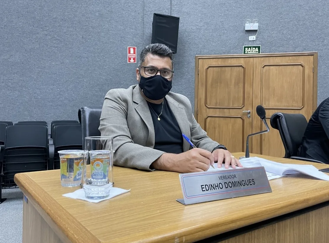 Edinho pede regularização dos imóveis em Cajamar Centro