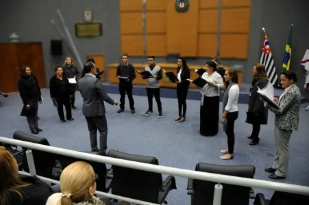 Coral Municipal encanta com repertório diversificado